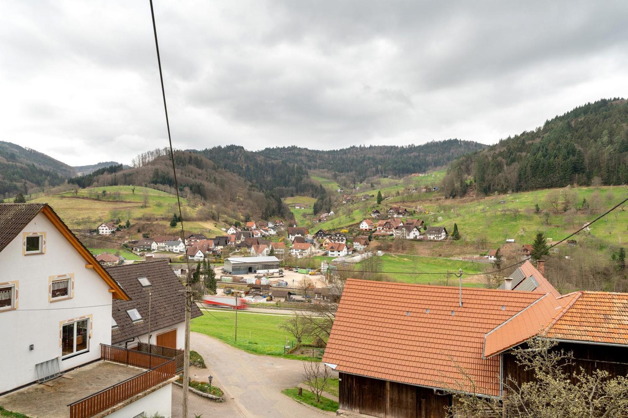 Apartament Haus Am Schroffen Ottenhöfen im Schwarzwald Zewnętrze zdjęcie