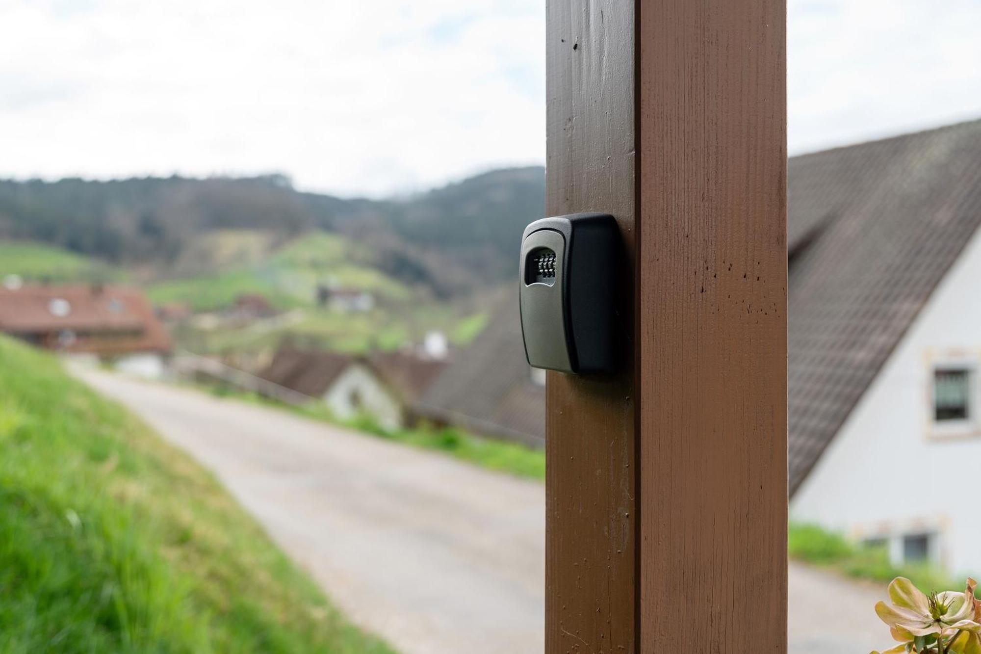 Apartament Haus Am Schroffen Ottenhöfen im Schwarzwald Zewnętrze zdjęcie